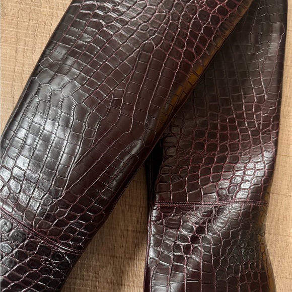 BNWT Zara Burgundy Maroon Real Leather Crocodile Pattern Knee high heel boots - Picture 4 of 8